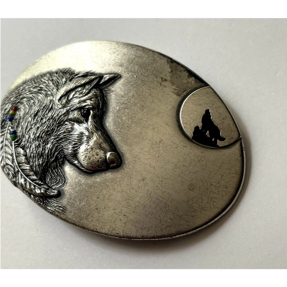 Jean’s Friend Wolf Native American Belt Buckle - Picture 5 of 9